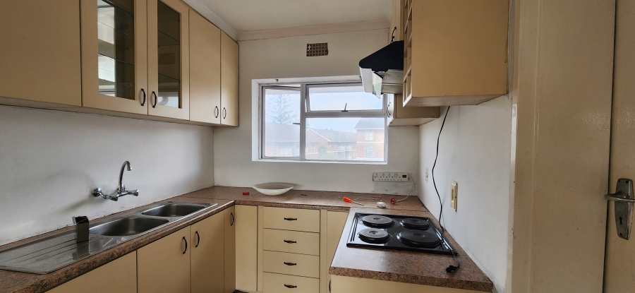 To Let 2 Bedroom Property for Rent in Claremont Western Cape